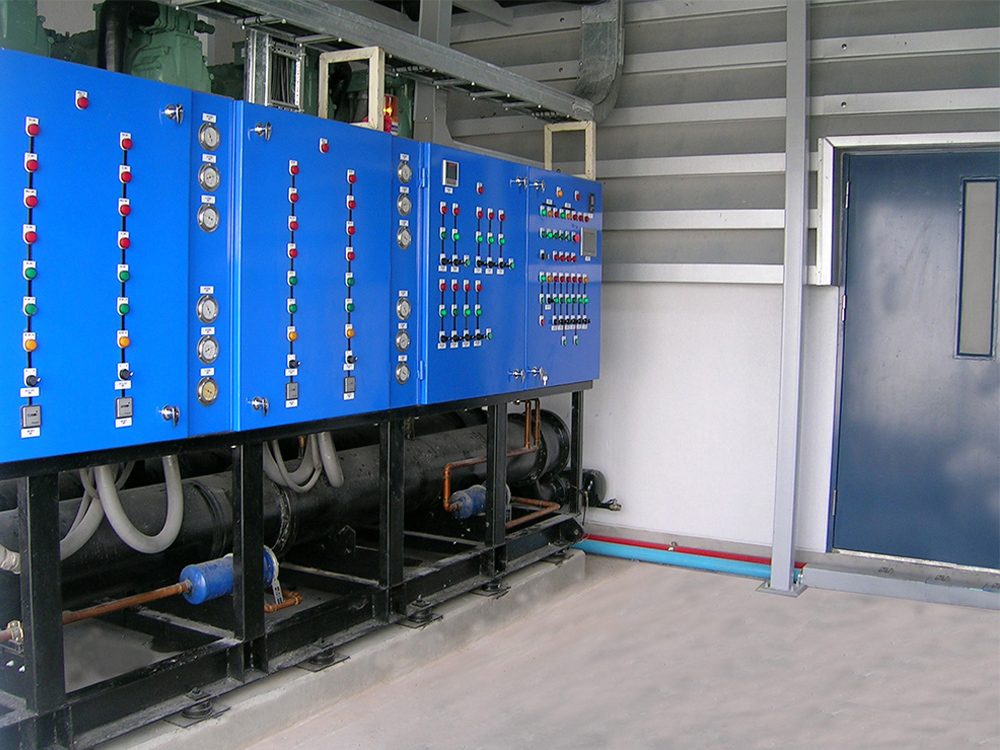 Industrial chiller air cooled